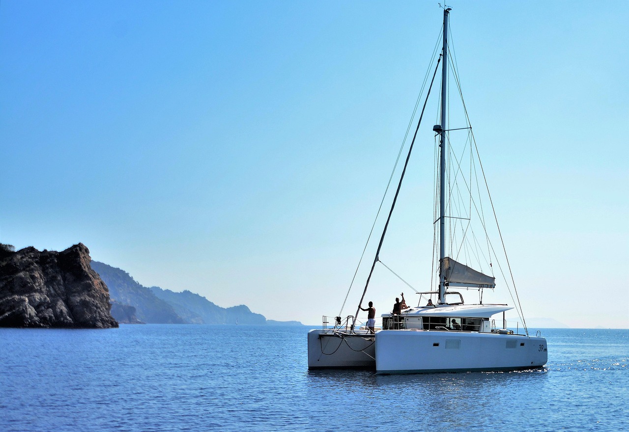 catamaran-5988269_1280